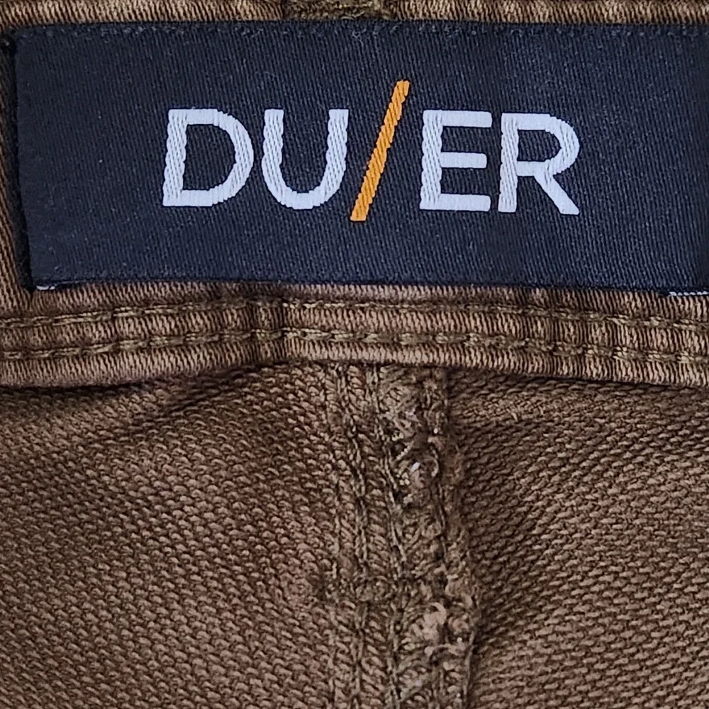 DU/ER N2X Relaxed Taper Pants Mens 30x30 Brown Khaki Cotton Blend Performance